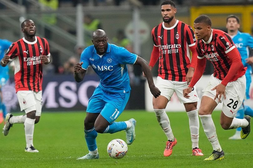 AC Milan Tak Berdaya Dibungkam 2-0, Napoli Perkasa di San Siro! -nasium.net
